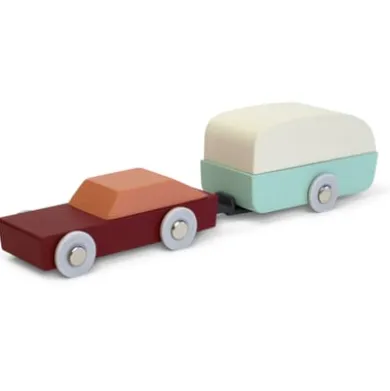 Holzauto mit Wohnwagen