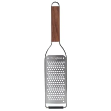 Microplane-Reibe grob