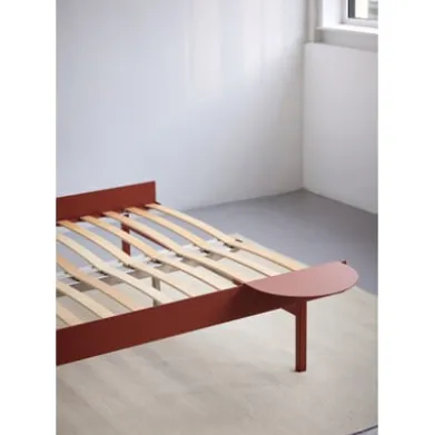 Nachttisch zu Bett 90–180