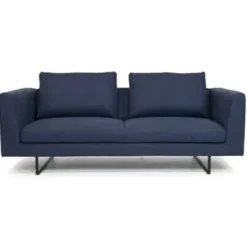 Sofa August